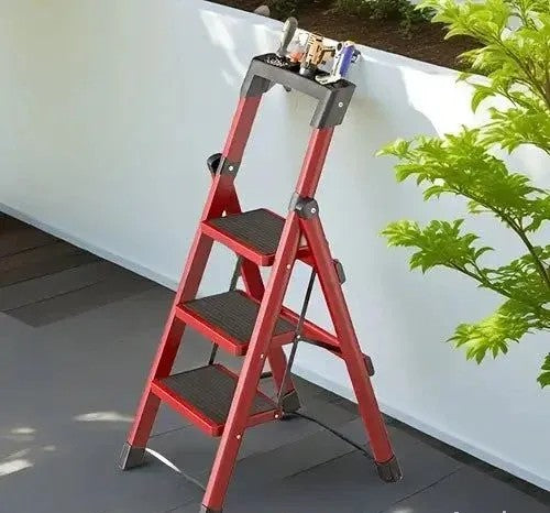 Aluminijumske Merdevine sa 3 Stepenika