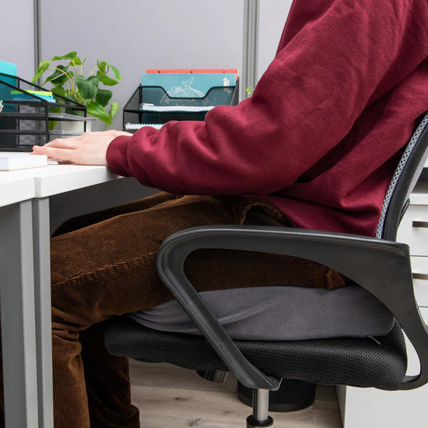 Ergonomski Jastuk za Sedenje od Memorijske Pene